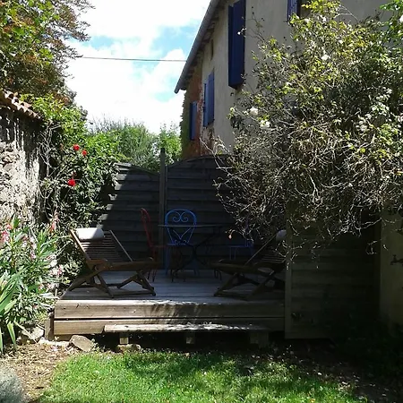 La Croix D'helene Pensión